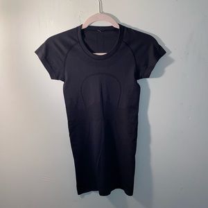 Lululemon short sleeve speedy